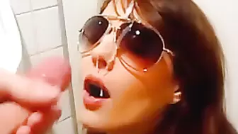 Girlfriend sucks and takes cumshot on sunglasses