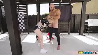 Blonde stepsister in shiny spandex uniform gets an acrobatic fuck