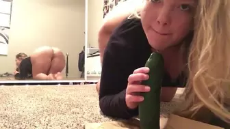 Colors of autumn 94 pawg jerks a cucumber