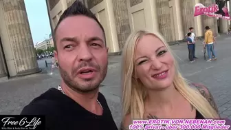 Publis flashing Sex in Berlin with blonde teeny lady