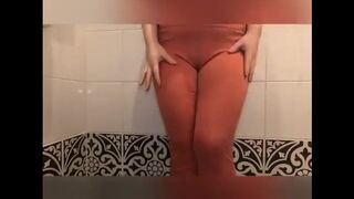 Girl Pissing in Yoga Pants