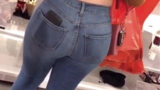 Bubble booty Latina in some tight blue jeans