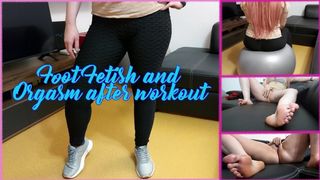 sweaty feet and fingering cums after gym workout