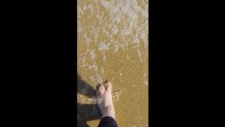 Public Feet Display at the Beach, Watch my Toes get Wild- Bizarre Sex Tape Foot Couple