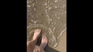 Public Beach Feet Worship Foot Scrub Leaks