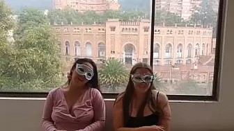 Esposas Putas Hindo Latinas Lesbianas Follando En Bogota Colombia Frente De Dos Desconocidos Por Algo De Dinero Usa BhaBhi Desi Usa American United States