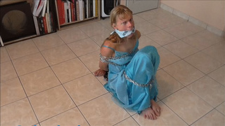 Wendy princess chained