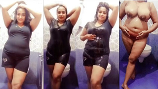 Desi Bhabhi Riya Showing Her Wet Body to Her Devar in Bathroom Live Film Call