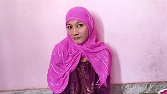 Muslim Aapi Caught Her Step Brother Watching Porn In Mobile Then Boned Her Cunt