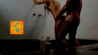 FUCKING A COMPLETE STRANGER IN A PUBLIC BATHROOM SHOWER - HOMEMADE SASSY AND RUPHUS