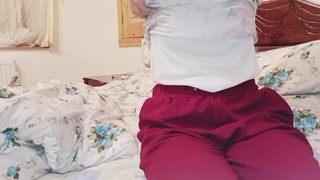 Azeri seksi gelin kravatda performans gosterib sperma yeyir