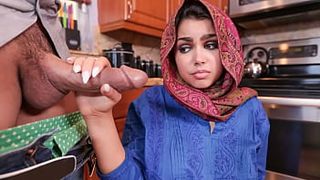 Muslim Foreign Exchange Student Introduced To Humongous White Rod - Ada Sanchez