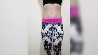  yoga Pants Masturbating after Gym. 18yo Teen