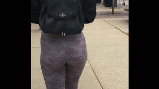 Candid perfect ass in tight gray leggigs