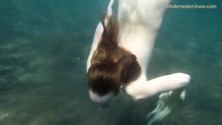 Underwatershow presents underwater Tenerife chicks