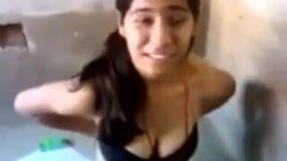 Nude Indian gf removing cloth
